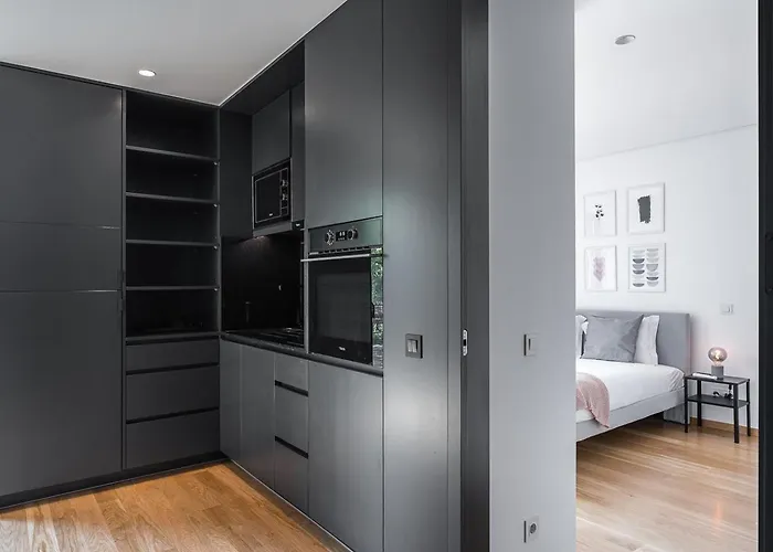 Apartament Guestready - Poet's Modern Retreat *